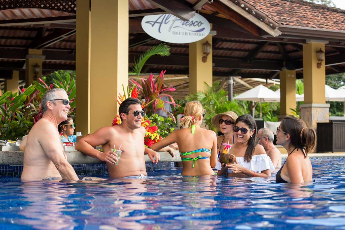 Stayincostarica-lossuenos-beach-club-3
